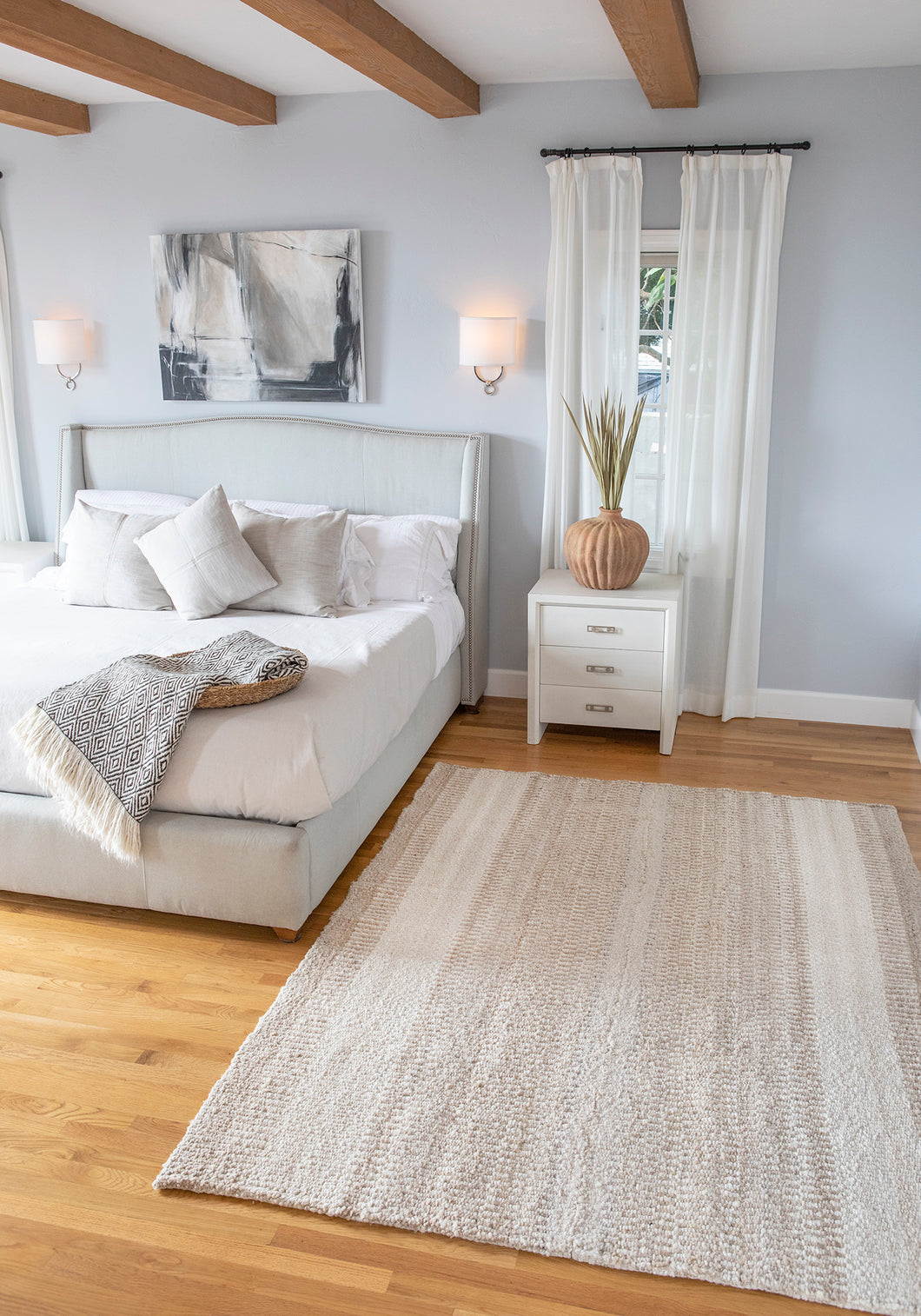 Estancia Wool Rug in Sand & White