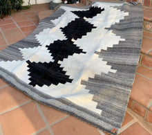 Load image into Gallery viewer, Puna Sheep Wool Rug in Black, White &amp; Grey
